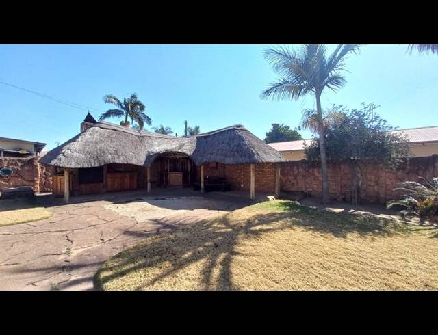 3 BEDROOM HOUSE FOR SALE IN PRETORIA GARDENS